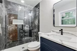 1097 Wildwood Ln, Lawrenceville, GA 30046 - Photo 18