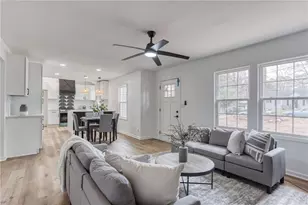 1349 Lockhaven Cir SW, Atlanta, GA 30311 - Photo 6