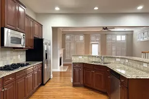 1461 Wembley Ct NE, Atlanta, GA 30329 - Photo 8