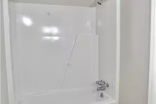 5521 E Wind Dr SW, Lilburn, GA 30047 - Photo 32