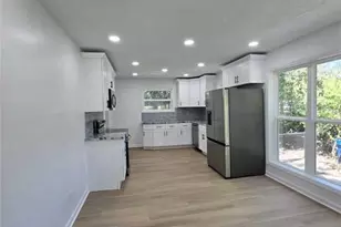 2499 Sylvan Rd, East Point, GA 30344 - Photo 8