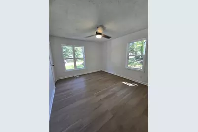 2499 Sylvan Road, East Point, GA 30344 - Photo 20