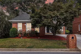 2520 Summeroak Dr, Tucker, GA 30084 - Photo 2