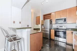 3445 Stratford Rd NE, Atlanta, GA 30326 - Photo 10