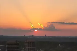 3445 Stratford Rd NE, Atlanta, GA 30326 - Photo 2