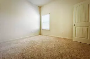 527 Pine Ln, Lawrenceville, GA 30043 - Photo 14