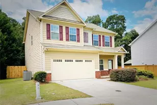 527 Pine Ln, Lawrenceville, GA 30043 - Photo 2