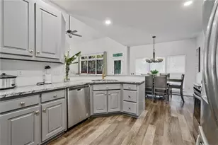 2170 Thorndale Dr SW, Lilburn, GA 30047 - Photo 14