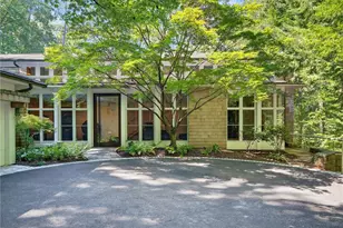 3033 E Pine Valley Rd NW, Atlanta, GA 30305 - Photo 2