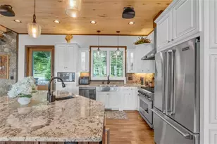 540 Overlook Dr, Blue Ridge, GA 30513 - Photo 10