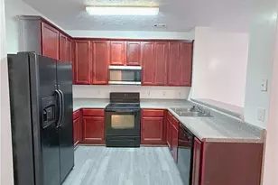 4222 High Park Ln, Atlanta, GA 30344 - Photo 4