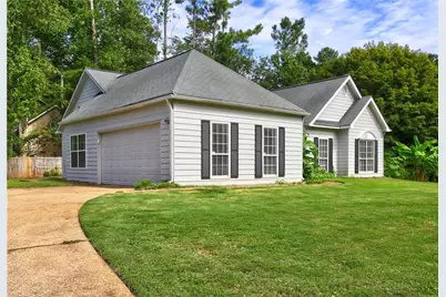 2006 Hawthorne Way, Woodstock, GA 30189 - Photo 2