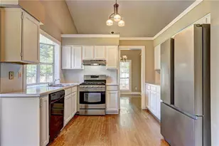 2006 Hawthorne Way, Woodstock, GA 30189 - Photo 10