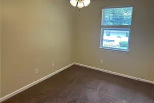 1214 Mannbrook Dr, Stone Mountain, GA 30083 - Photo 6