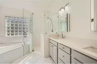 2426 Vivian Circle, Decatur, GA 30030 - Photo 18