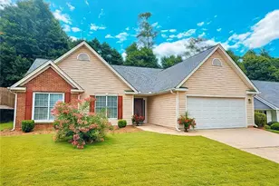 535 Suwanee E Dr, Lawrenceville, GA 30043 - Photo 1