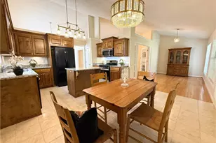 535 Suwanee E Dr, Lawrenceville, GA 30043 - Photo 6