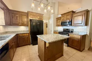 535 Suwanee E Dr, Lawrenceville, GA 30043 - Photo 8