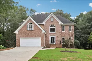221 Larkshyre Trail, Lawrenceville, GA 30043 - Photo 2