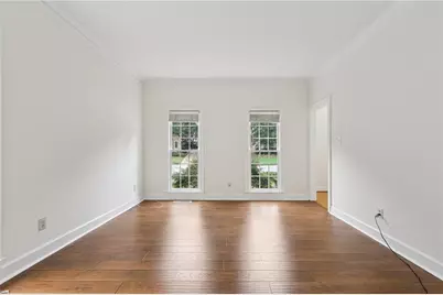 221 Larkshyre Trail, Lawrenceville, GA 30043 - Photo 8