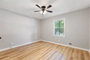 358 Patterson Rd, Lawrenceville, GA 30044 - Photo 16