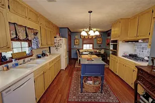 4627 Nantucket Dr SW, Lilburn, GA 30047 - Photo 10