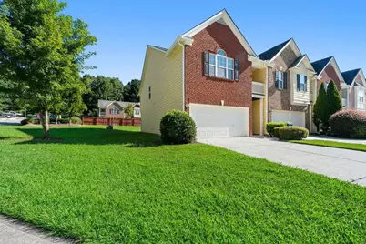 3823 Roses Trail, Fairburn, GA 30213 - Photo 2