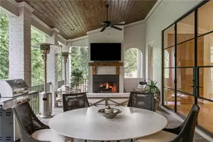 4715 Lake Forrest Dr, Atlanta, GA 30342 - Photo 14