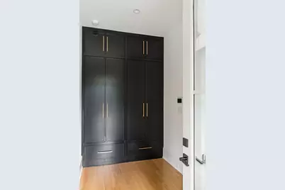 4715 Lake Forrest Drive, Atlanta, GA 30342 - Photo 38