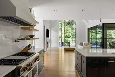 4715 Lake Forrest Drive, Atlanta, GA 30342 - Photo 34