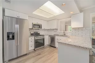 31 Muncy Ct SE, Smyrna, GA 30080 - Photo 4