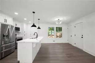 5871 Dolvin Ln, Buford, GA 30518 - Photo 10