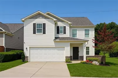 290 Hyde Park, Winder, GA 30680 - Photo 1