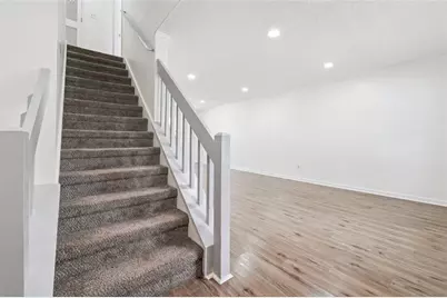 5320 Kelleys Creek Drive, Stone Mountain, GA 30088 - Photo 4