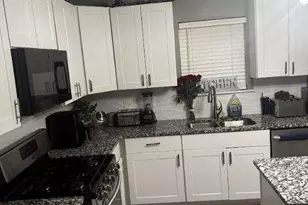 734 Stonebridge Park Cir, Lithonia, GA 30058 - Photo 4