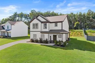 6357 Woodland Station Dr, Lula, GA 30554 - Photo 2