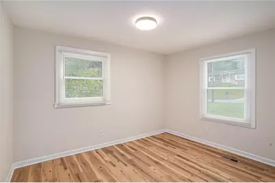 938 Rebel Forest Drive SE, Atlanta, GA 30315 - Photo 18