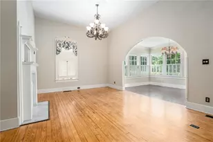 531 Thomaston St, Barnesville, GA 30204 - Photo 24