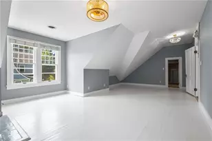 531 Thomaston St, Barnesville, GA 30204 - Photo 36