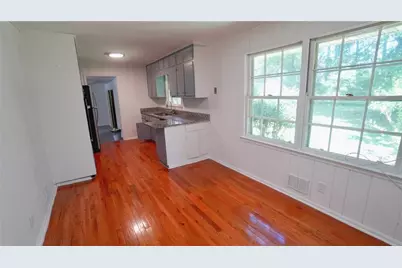 6663 Peacock Boulevard, Morrow, GA 30260 - Photo 10