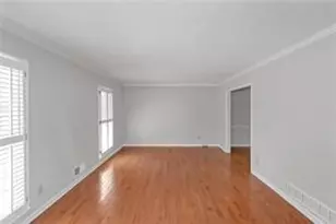 1038 Seven Springs Circle, Marietta, GA 30068 - Photo 8