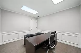 11285 Elkins Rd, Roswell, GA 30076 - Photo 16