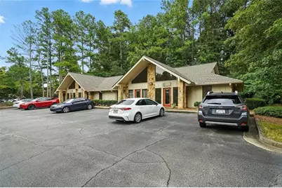 11285 Elkins Road #D2, Roswell, GA 30076 - Photo 12