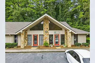 11285 Elkins Road #D2, Roswell, GA 30076 - Photo 2