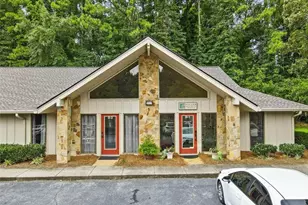11285 Elkins Rd, Roswell, GA 30076 - Photo 2