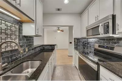 3071 Lenox Road NE #16, Atlanta, GA 30324 - Photo 8