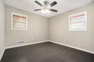 304 Mercer Dr, Jonesboro, GA 30236 - Photo 10