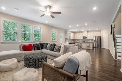 1076 Allspice Way, Lawrenceville, GA 30045 - Photo 6