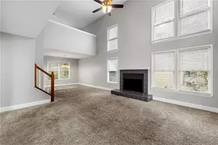 11125 Pinehigh Dr, Alpharetta, GA 30022 - Photo 2