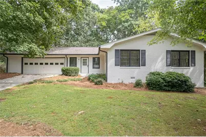 1586 Kings Road, Marietta, GA 30062 - Photo 2